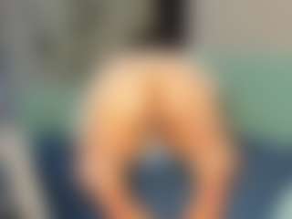 Live cam show with Sew - Upskirt on Dare Cams