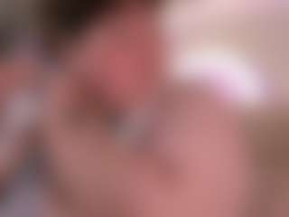 Live cam show with Sew - Twerking on camwithhim.com