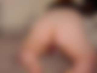 Live cam show with Sew - Upskirt on StripNow