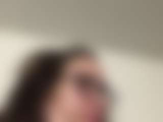 AzzyRay's Live Sex Cam Show