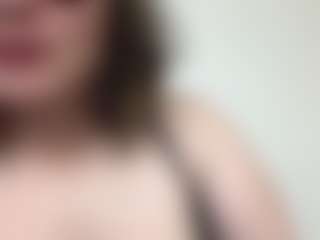AzzyRay's Live Sex Cam Show