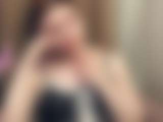 Live cam show with UshaSherdon - Normal on chickslive.net