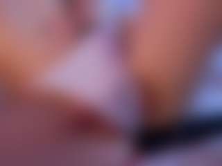 Show di cam dal vivo con AmyLindsey - Moaning su Camsoda