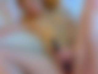 Live cam show with AmyLindsey - Thin on Dare Cams