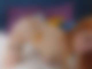 Live cam show with AmyLindsey - Genital Piercings on livesuperchat.net