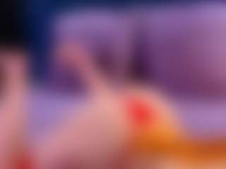 AmyLindsey MILF webcam performer live streaming