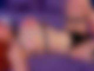 Live cam show with AmyLindsey - Lovense Middle Aged on livesexfox.com