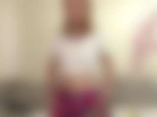 Live cam show with ArlaMarusarz - Facial on CSO-WL