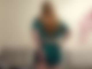 Live cam show with ArlaMarusarz - Facial on Milfs Live