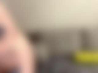 Live cam show with ArlaMarusarz - Handjob on https://playwithruby.com