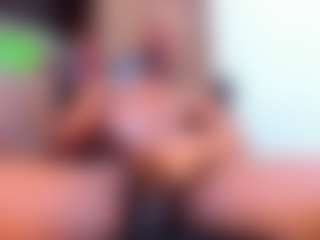 Live cam show with Chocolateexotic - Blowjob on Camsoda