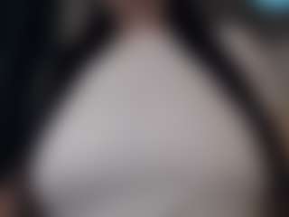 Live cam show with ElssaWilde - Red Hair on live18s.com