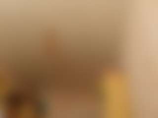 Live cam show with Molly - Average on Camsoda