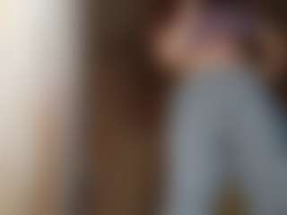 Live cam show with Molly - Red Hair on AdultVida.com