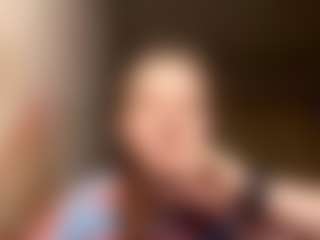 Live cam show with Molly - Red Hair Amateur on AdultVida.com