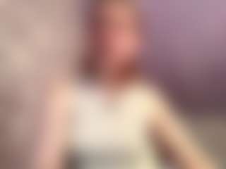 Live cam show with Molly - Public Red Hair on makecum.org