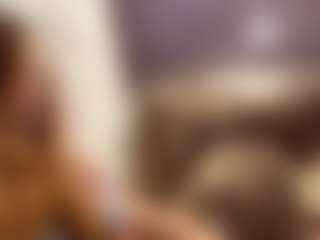 Live cam show with Molly - Red Hair on wildcum.com