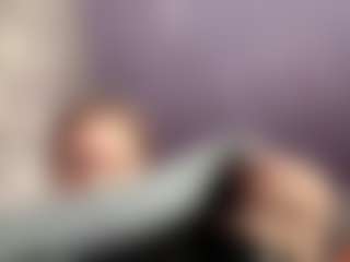 Live cam show with Molly - Red Hair on Camsoda