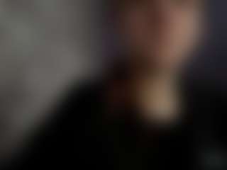 Live cam show with Molly - Red Hair Amateur on livesuperchat.net