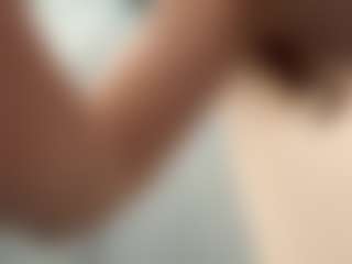 Live cam show with Molly - Amateur on xDating