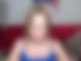 Live cam show with EmmaEthereal - Femdom on Livezox