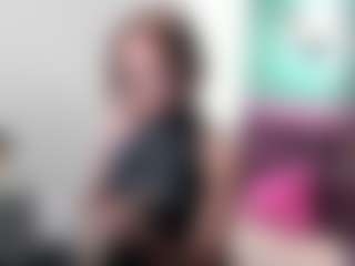 Live cam show with EmmaEthereal - Glasses on dropp.cam