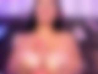 NinaBloom MILF webcam performer live streaming