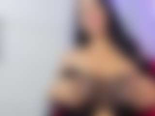 NinaBloom MILF webcam performer live streaming