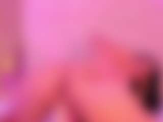 NinaBloom MILF webcam performer live streaming