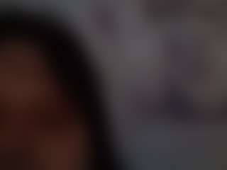 Live cam show with PhoebeRandzin - Eating Pussy on livesuperchat.net