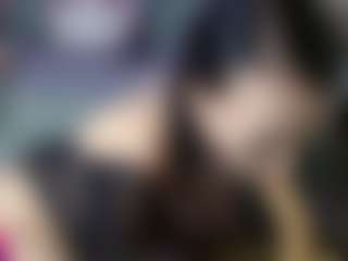 Live cam show with BeaDoll - Smoking on AdultVida.com