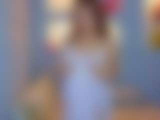 Live cam show with Genesis-B - Curvy Teen (18+) on studioflirtlive.com