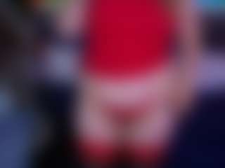 Live cam show with AlissyaGrayy - Camel Toe on realtime-chat
