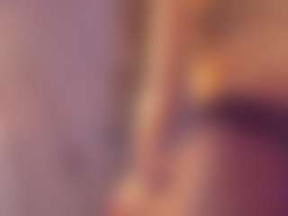 Live cam show with Avrora-Mars - Small Tits Mature on Milf Play