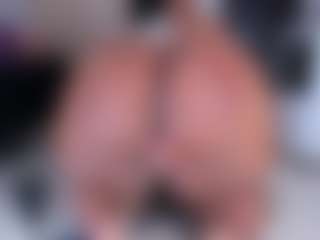 bigasshott's Live Sex Cam Show