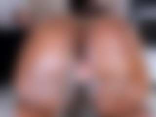 bigasshott's Live Sex Cam Show