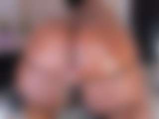 bigasshott's Live Sex Cam Show