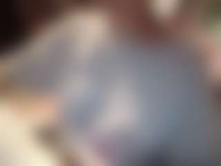 burubulka558's Live Sex Cam Show