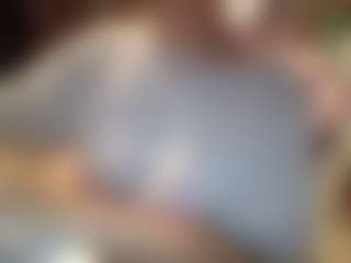 burubulka558's Live Sex Cam Show