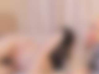 Live cam show with Hannah - Petite on hrnylive.com