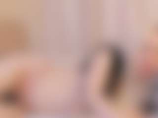 Live cam show with Hannah - Blonde Hair on Stripli.com
