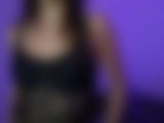 Crystalbrunette18's Live Sex Cam Show