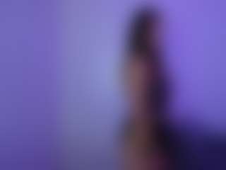 Crystalbrunette18's Live Sex Cam Show