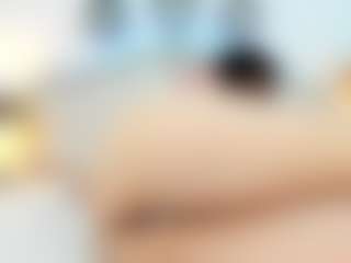 Live cam show with Eva - Brown Hair on Fling VIP Chat