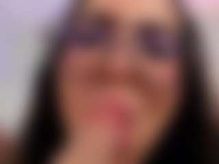Live cam show with Eva - Brown Hair on Free Soda