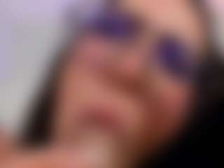 Eva's Live Sex Cam Show