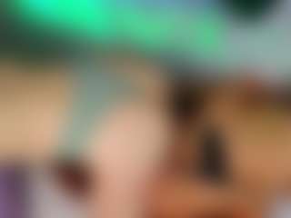 Live cam show with JamieWalace - Cock Rating on Camsoda
