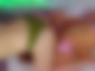 Live cam show with JamieWalace - Smoke on Cam Slut