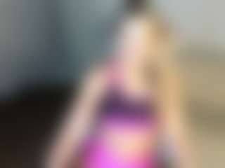Live cam show with Jennifer - Athletic MILF on Soda Cam