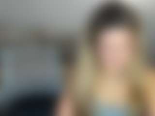Live cam show with Jennifer - Blonde Hair on StripNow